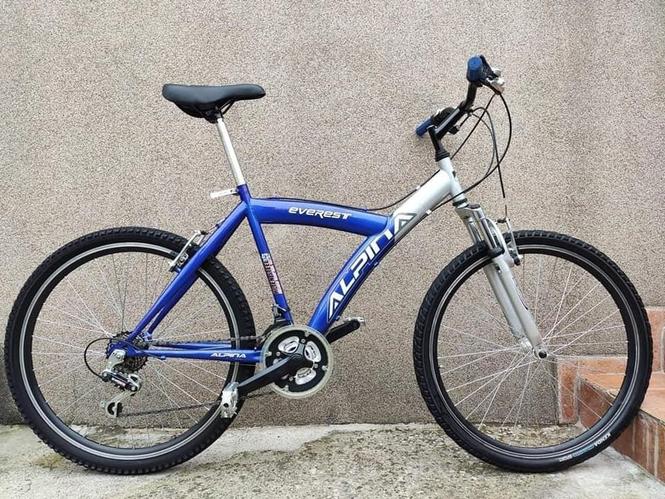Prodajem biciklo Alpina, 21 brzina, shimano mjenjači, L ram,