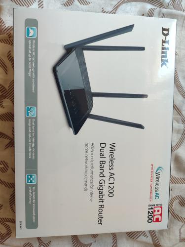 NOVI D-Link AC1200 Gigabitni Ruter (DIR-842)