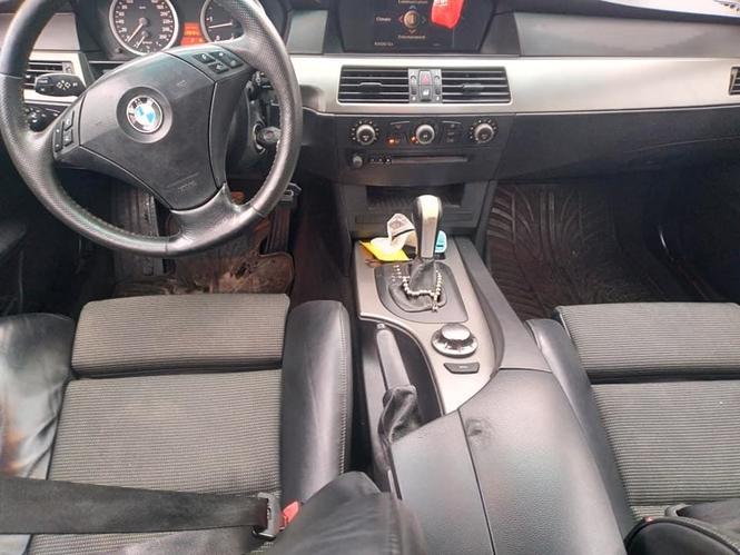 Extra stanje
Bez centa ulaganja
2.5  130 kw
Registrovan
Gume