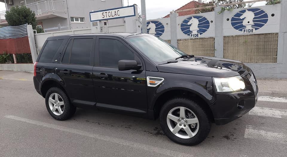 Land-Rover-Freelander-2