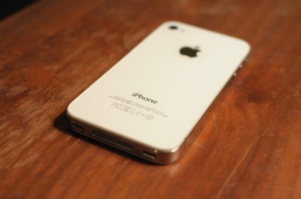 Apple iPhone 4S