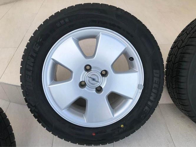 4*100 195/60/15