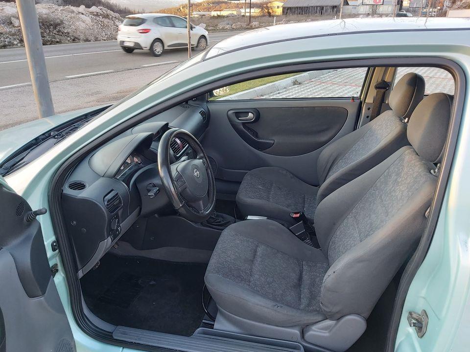 Opel---Corsa---1-2-BENZIN--2001GOD