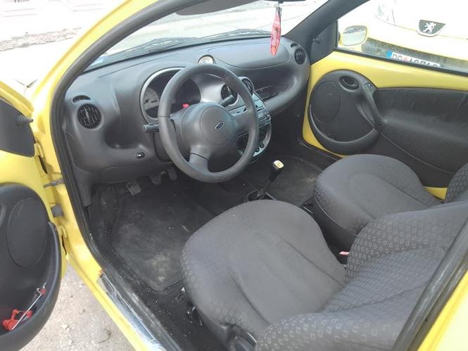 Prodajem ford ka 1.0b 2002 god