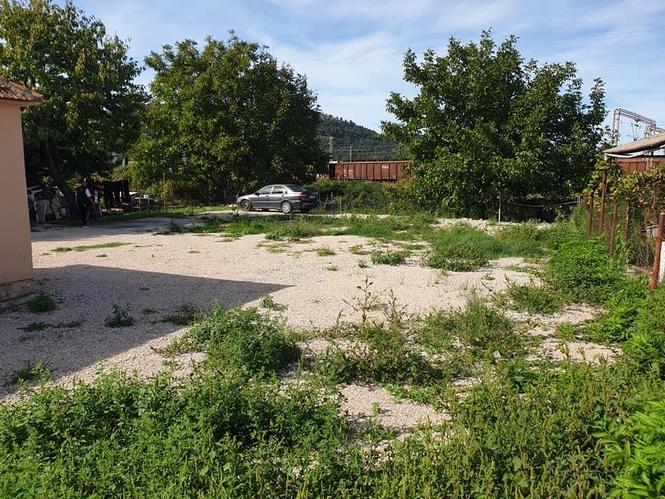 Kuca sa placem Bar pocetak polja kod adrije