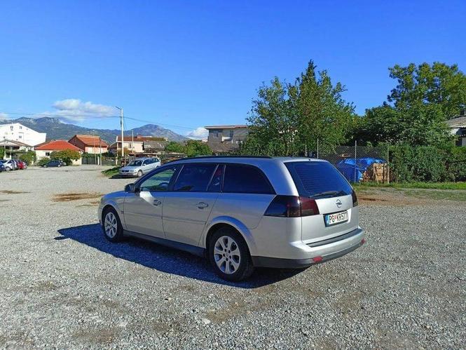 Opel 2.2 dizel 92 kw 2003 god