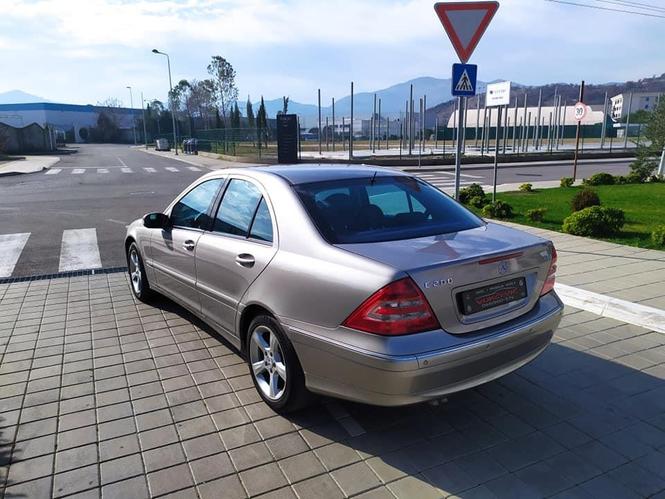 Mercedes c200 cdi ,90 kw