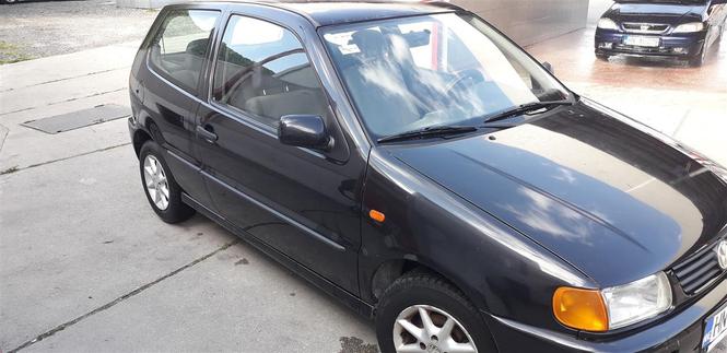 Prodajem automobil.