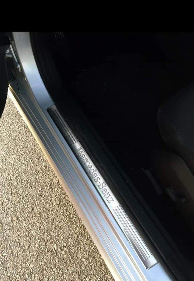MERCEDES-E220