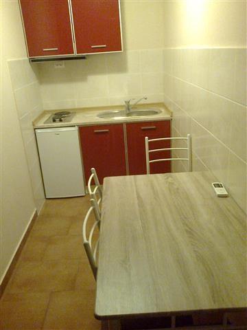 Izdajem-stan-25m2-u-Dobroti