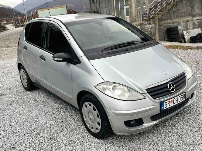 Mercedes A180 cdi registrovan do kraja god zimske gume extra