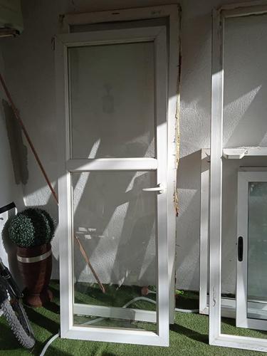 Dvoje balkonskih Vrata 80x205 PVC