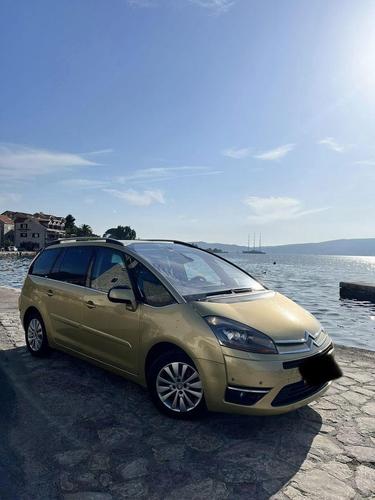 Prodaje se citroen c4 picaso 2007 2.0hdi