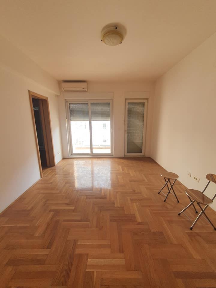 Podgorica---Dvosoban-stan-na-prodaju