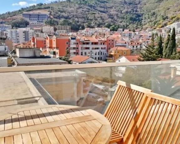 Stan u centru, Budva