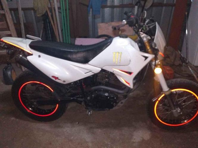 Prodajem motor 2010god,200 kubika.br 069475905