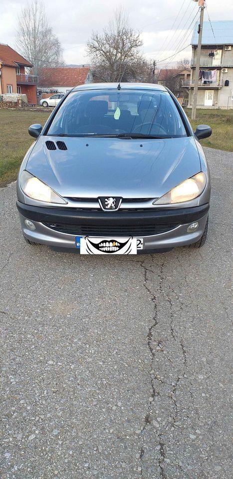 PRODAJEM-PEZO-206-2-0-HDI-66-KW-2002-GOD