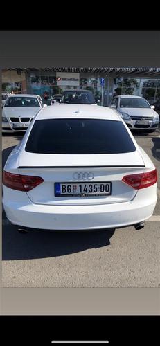 Prodajem auto tek registrovan,moguc svaki dogovor