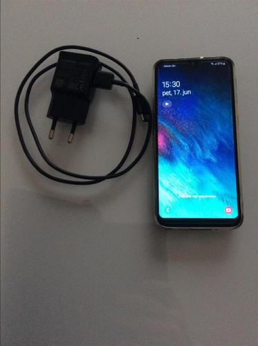 Prodajem Samsung Galaxy A20e
