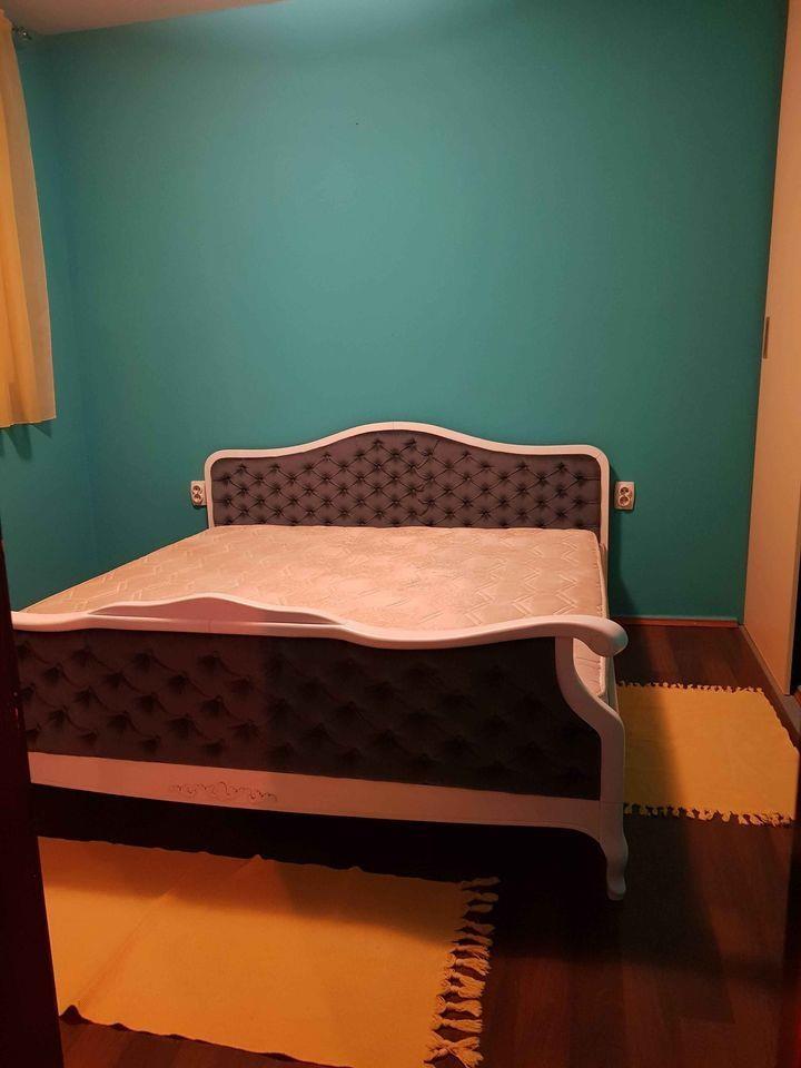 Izdajem-dvosoban-namjesten-stan-preko-morace--Podgorica