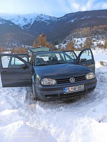 Dajem golf 4 tdi registrovan do kraja godine i golf 3 obicni