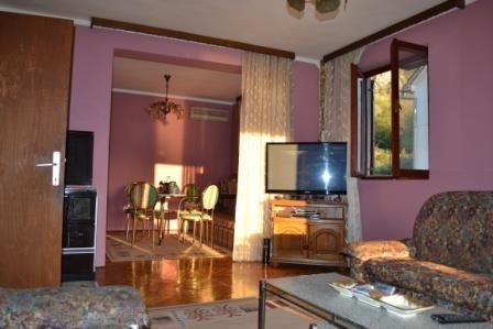 Sprat kuce 150m2 u Kotor