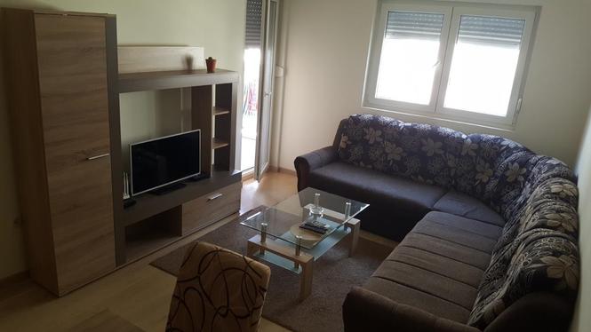 Jednosoban stan 50 m2, III sprat, City kvart. 
