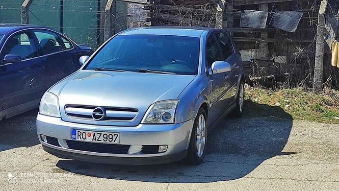 Opel signum 1.9 tdi 110  kw registrovan extra stanje moguca 