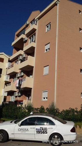 Stanovi povrsine 80 i 81 m2 nalaze se na 3