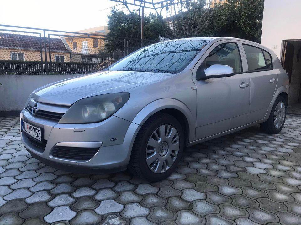 Opel-Astra-2004