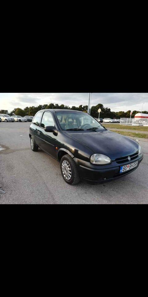Pridaje-se-opel-corsa-1-2