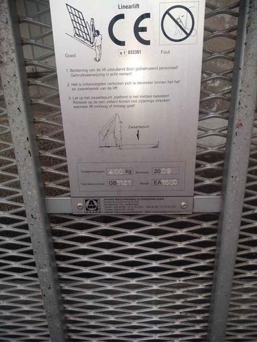 Prodajem lift za kombi vozila