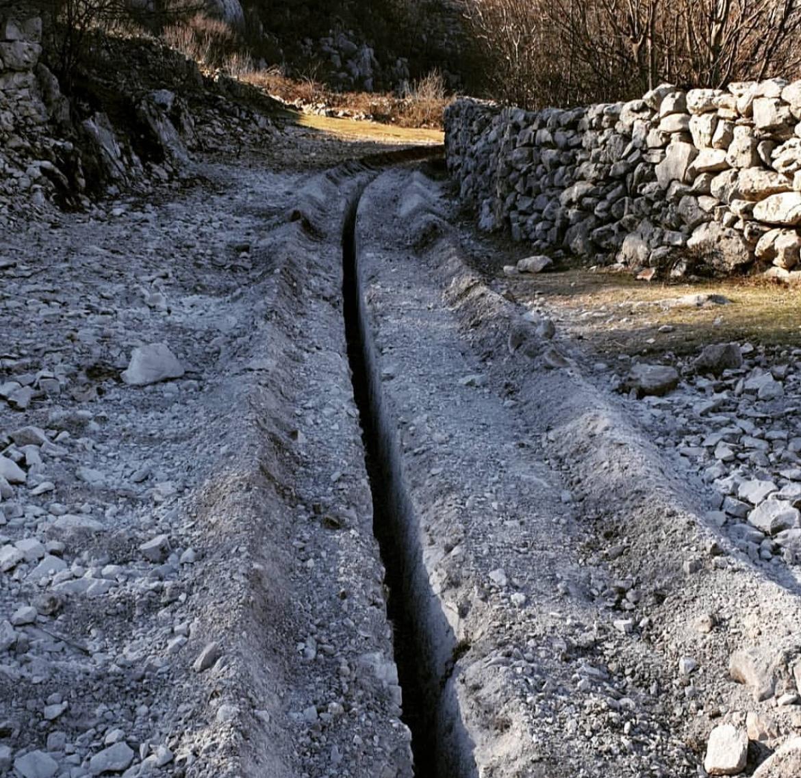 MASINSKO-KOPANJE-KANALA