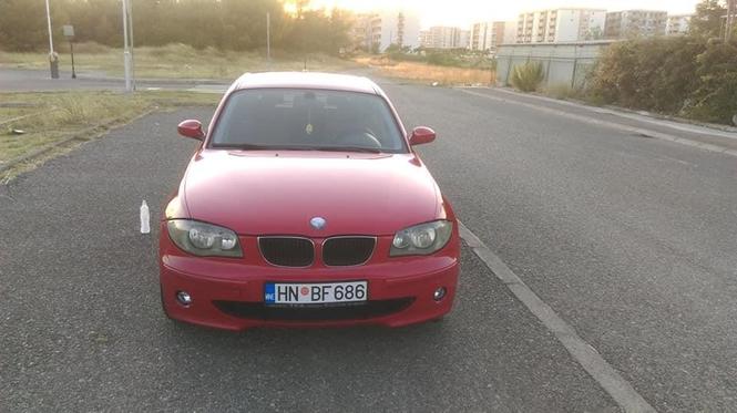 Bmw e87 1.8 90kw u dobrom stanju, 2005god reg do novembra.Au