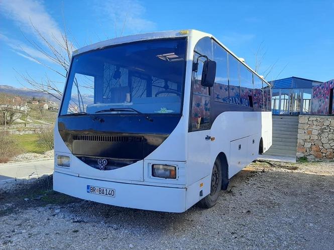Autobus