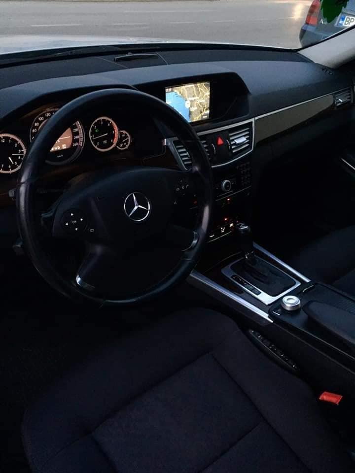 MERCEDES-E220