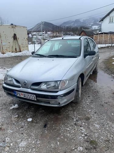 Reno megan 1.6 benzin