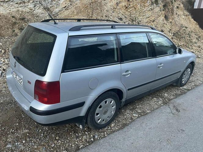 Pasat 1,9 tdi  85 kw.   1999 godina