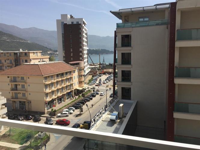 BUDVA IZDAVANJE, JEDNOSOBAN LUX OPREMLJEN 