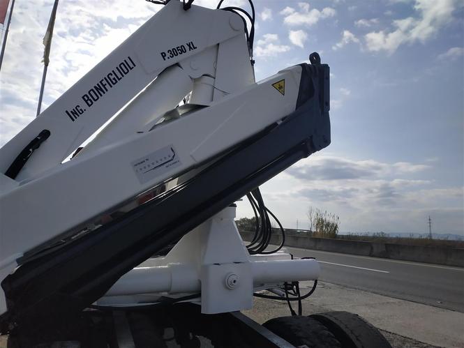 Fassi GRU ALBANIA