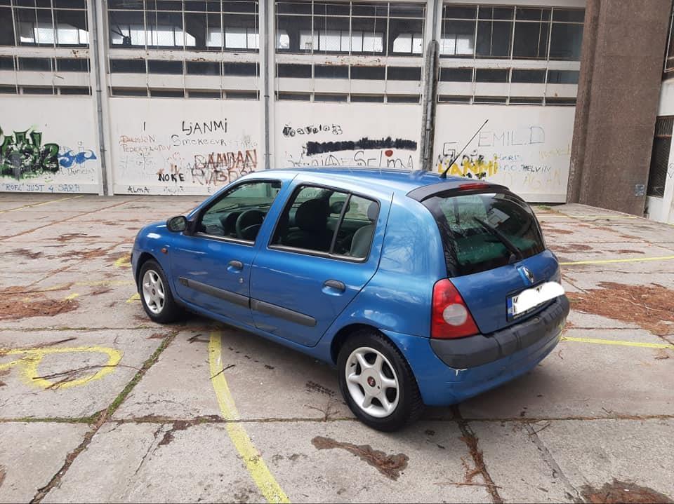 RENAULT-CLIO-1-2-8V-43KW-2002GOD