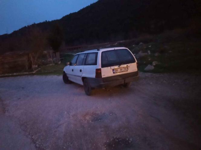 Opel Astra 1.7 dizel 50kw 96 god