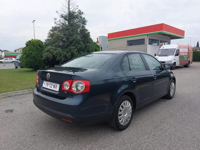 VW JETTA