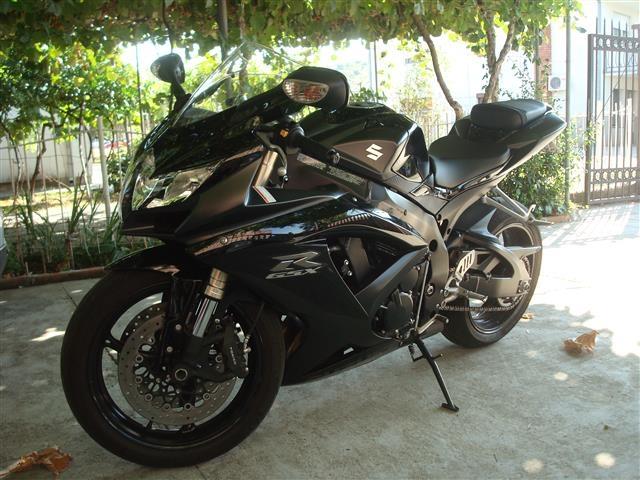 SUZUKI GSX-R 