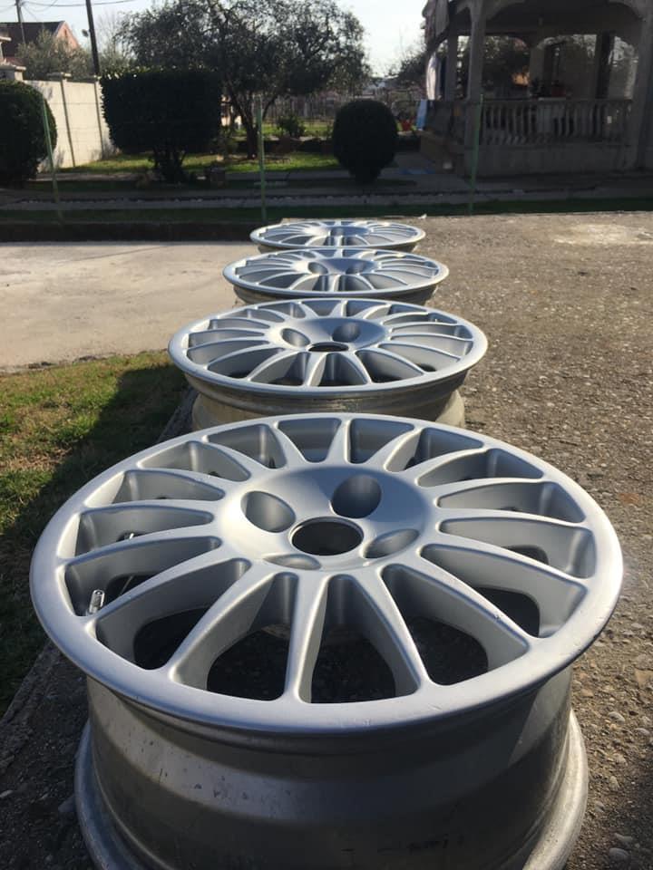 Oz-Racing-R15-4x100-sa-gumama-195-50-15