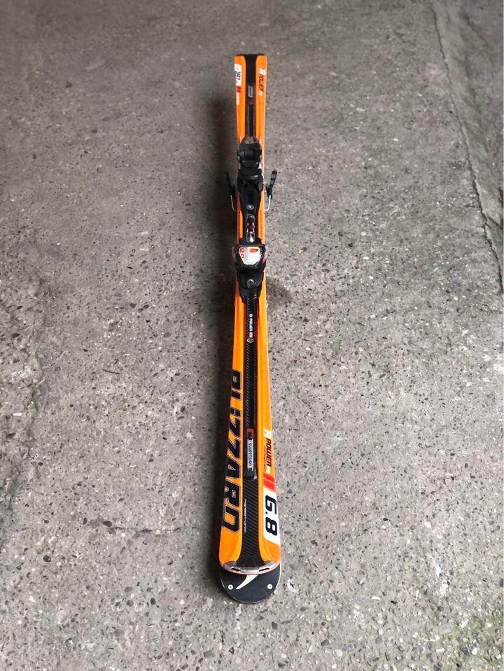 Skije-Blizzard-Carbon