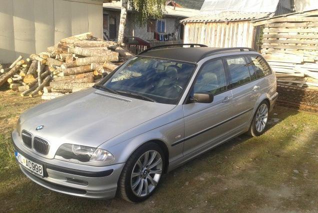 BMW - 323