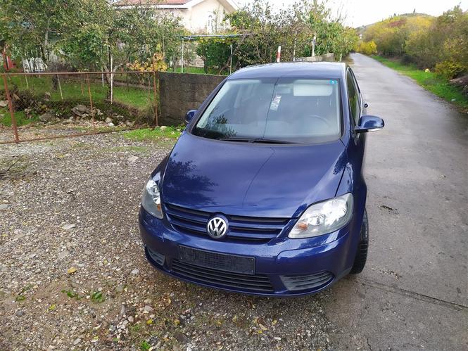 Prodajem Golf Plus 1,9TDI 77KW