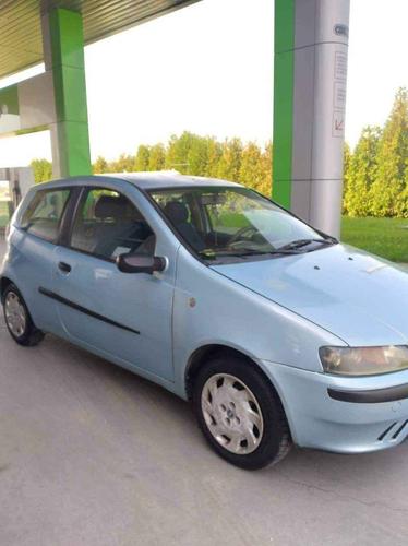 Fiat punto.1.2 benzin.44kw.2001 g.Uredno odjavljen tablice v