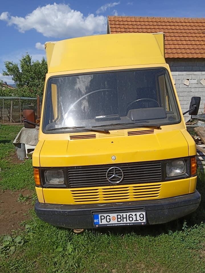 Mercedes-308